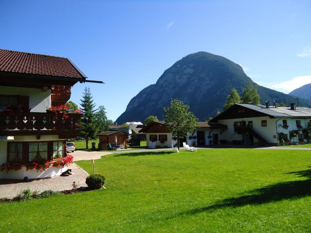 Landhaus Manuela & Haus Michael Leutasch Bagian luar foto